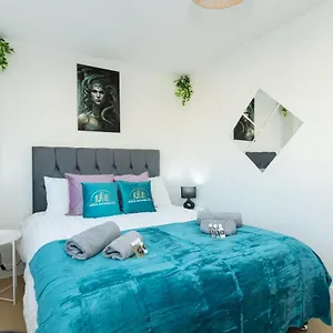 Apartment Medusa - The Gaze Of Town, Southampton